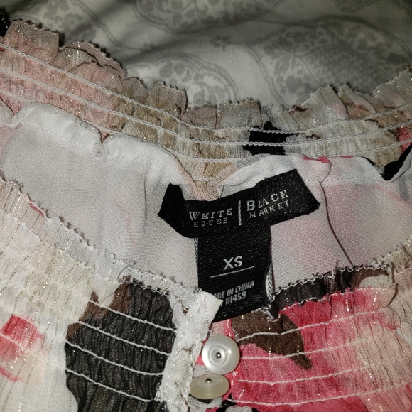 WHBM Ruffle Off/On Shoulder Top - Picture 4 of 4